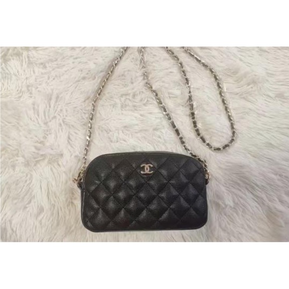 Chanel Makeup Bag - Picture 1 of 5